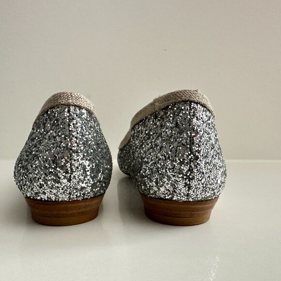 Stuart Weitzman Women's Silver Glitter Ballet Flats size 6M - Picture 2 of 6